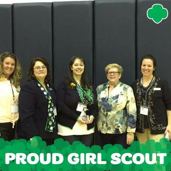 Meet your Posher, Nicole - Picture 1 of 1